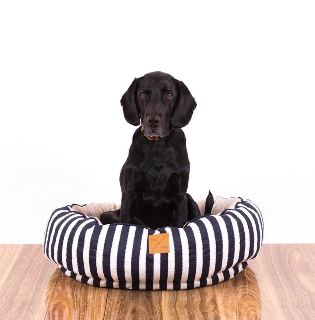 4 Seasons Reversible Circular Dog Bed - Navy Hamptons Stripe Print